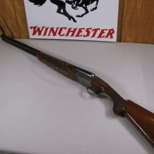 7953 winchester 23 pigeon xtr, 12 ga, 26” barrels, 3” chambers, ic/mod, 2 white beads, vent rib, single selective trigger, round knob, winchester pad, a++ walnut, bores bright and shiny, some feather crotch on the wood, 98%